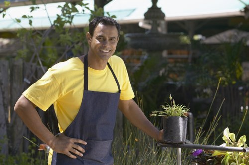 Fresh garden makeover for a modern Canary Wharf terrace